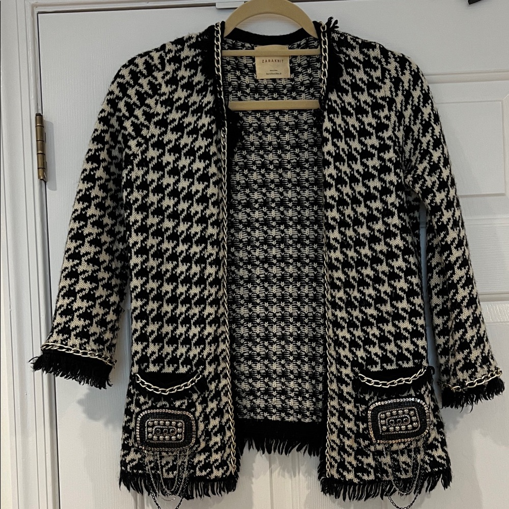 Zara Black and White Patterned Sweater Jacket